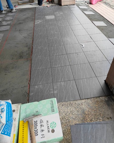 台中騎樓地面打除, 台中抿石子, 台中泥作土水工程承包, 台中騎樓地板翻修, 台中騎樓地坪施工, 台中貼磁磚, 台中騎樓磁磚工程