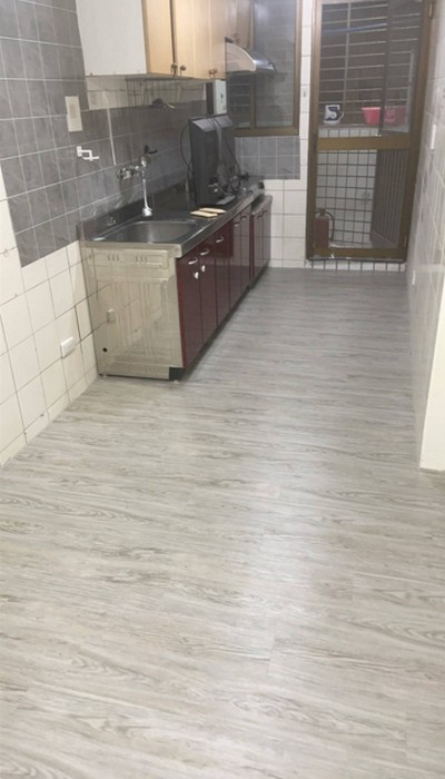 台中石塑地板施工, 台中木地板施工, 台中鋪木地板, 台中耐磨地板施工