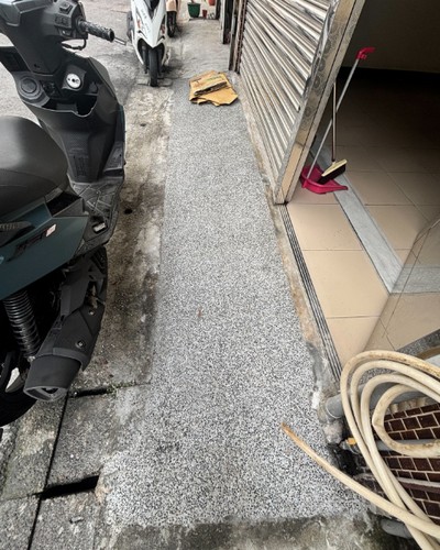 台中騎樓地面打除, 台中抿石子, 台中泥作土水工程承包, 台中騎樓地板翻修, 台中騎樓地坪施工, 台中貼磁磚, 台中騎樓磁磚工程