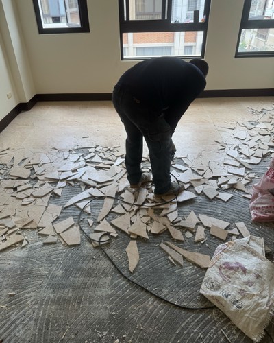 台中磁磚維修, 台中地磚鋪設, 台中地磚膨拱處理, 台中地磚隆起, 台中地磚空心, 台中磁磚爆裂, 南屯貼壁磚工程