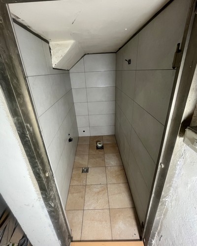台中浴廁翻修, 台中貼地磚, 台中鋪地磚, 台中浴廁整修, 台中舊屋翻新, 台中貼壁磚地磚, 
                                台中浴室裝修, 台中居家修繕, 台中房屋裝修, 台中舊屋翻新, 台中浴室翻新