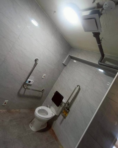 台中廁所改建工程, 台中改建廁所費用, 台中浴室翻新, 台中浴室改建, 台中浴廁整修, 台中浴廁翻新, 
                                台中浴廁翻修, 台中貼地磚, 台中鋪地磚, 台中浴廁整修, 台中舊屋翻新, 台中貼壁磚地磚, 台中浴室裝修, 台中居家修繕, 台中房屋裝修, 台中舊屋翻新, 台中浴室翻新