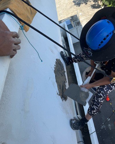 台中高空吊掛作業, 台中高空吊掛泥作, 台中外牆高空工程, 台中高空繩索吊掛施工(蜘蛛人), 台中特殊空間地形外牆施工作業, 
                                台中蜘蛛人泥作, 台中外牆磁磚脫落修繕, 台中外牆抓漏防水補強, 台中特殊空間地形外牆施工作業